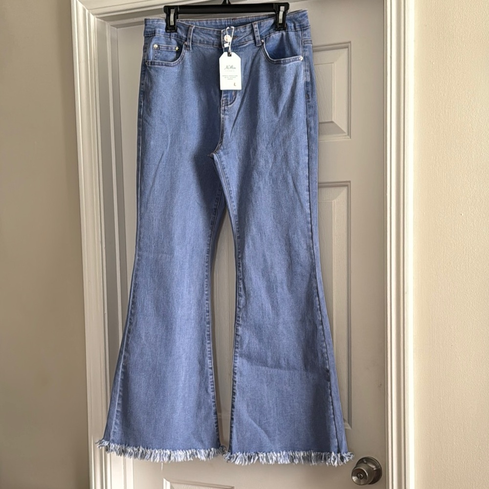 Classic Blue Flare Wide Leg Jeans with 70s Charm